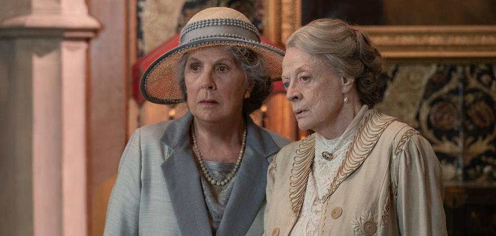 Movie Review ~ Downton Abbey: A New Era