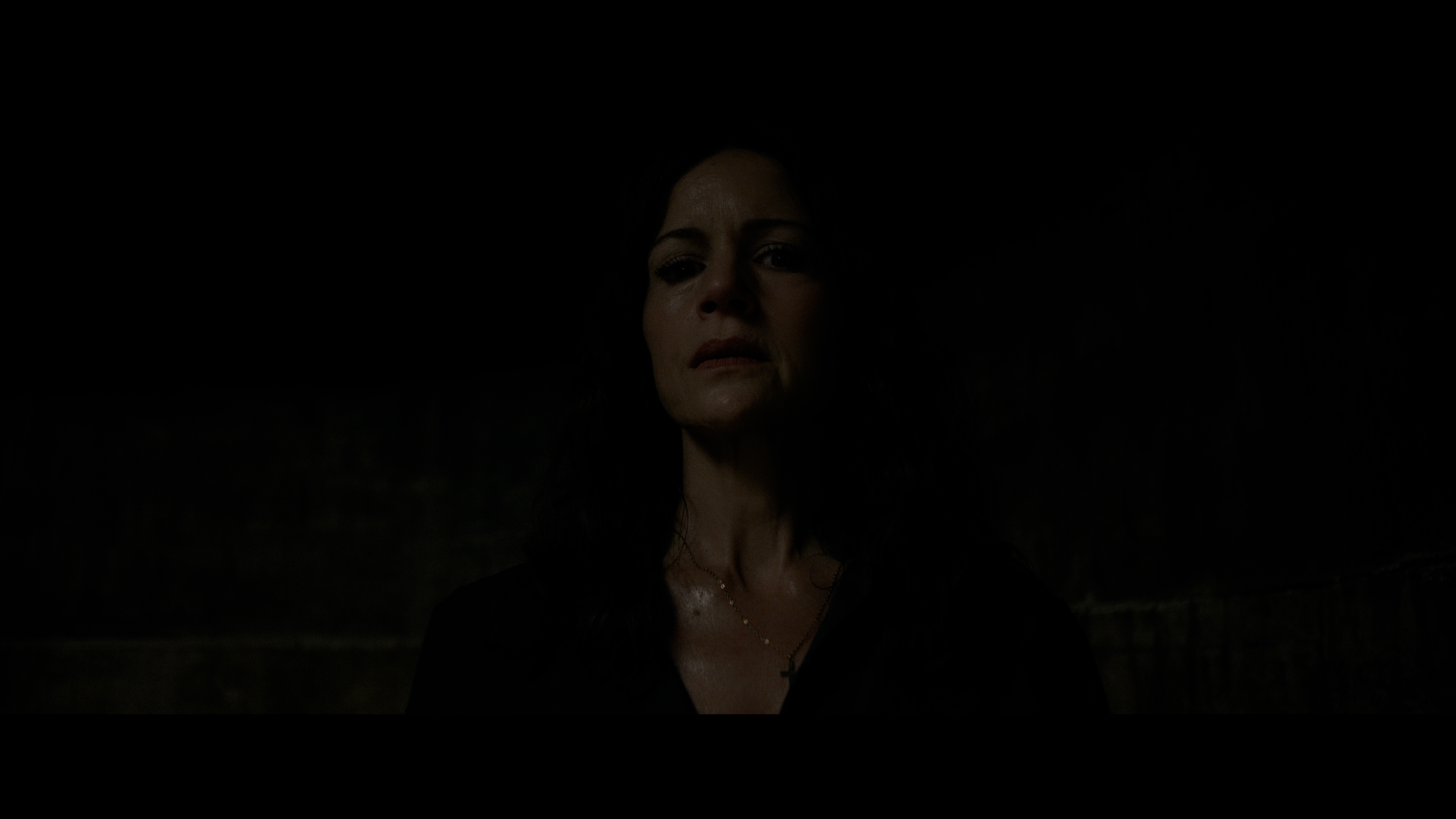 Lockbox Review: Supernatural Thrills and Family Secrets
